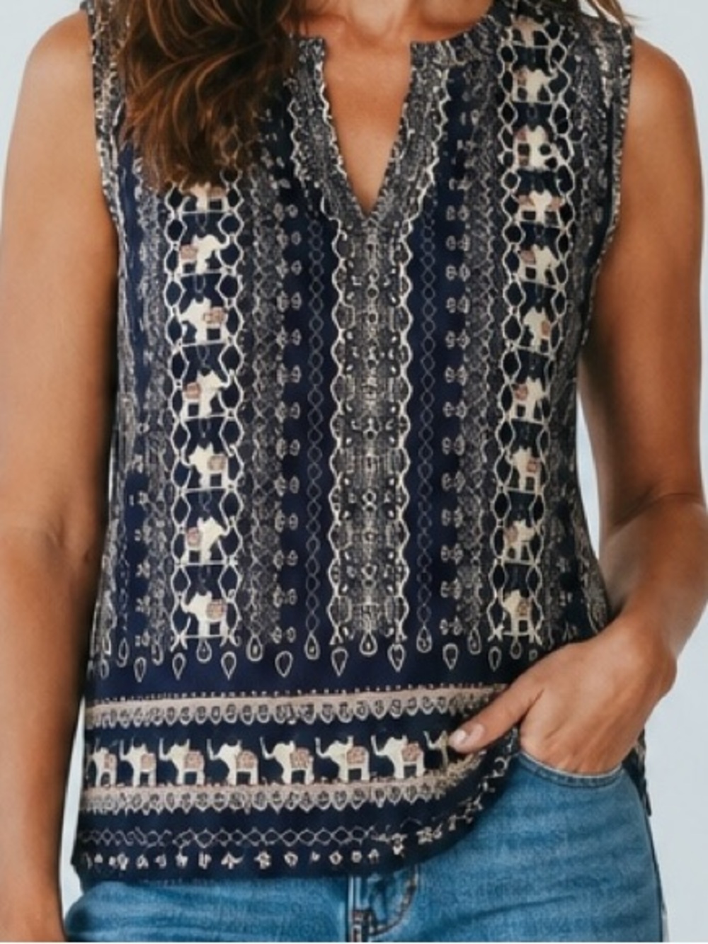 ELEPHANTS BOHO SLEVELESS TOP. 41 HAWTHORN FLOWY PULLOVER TOP. SIZE SMALL. V-NECK